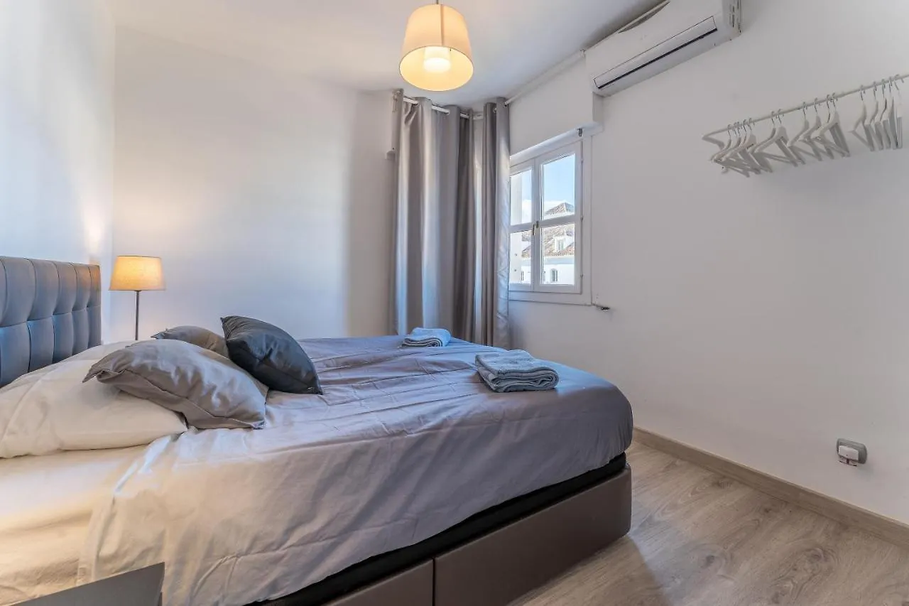 Holiday Apartment Tres Coronas Fuengirola 0*,  Spagna